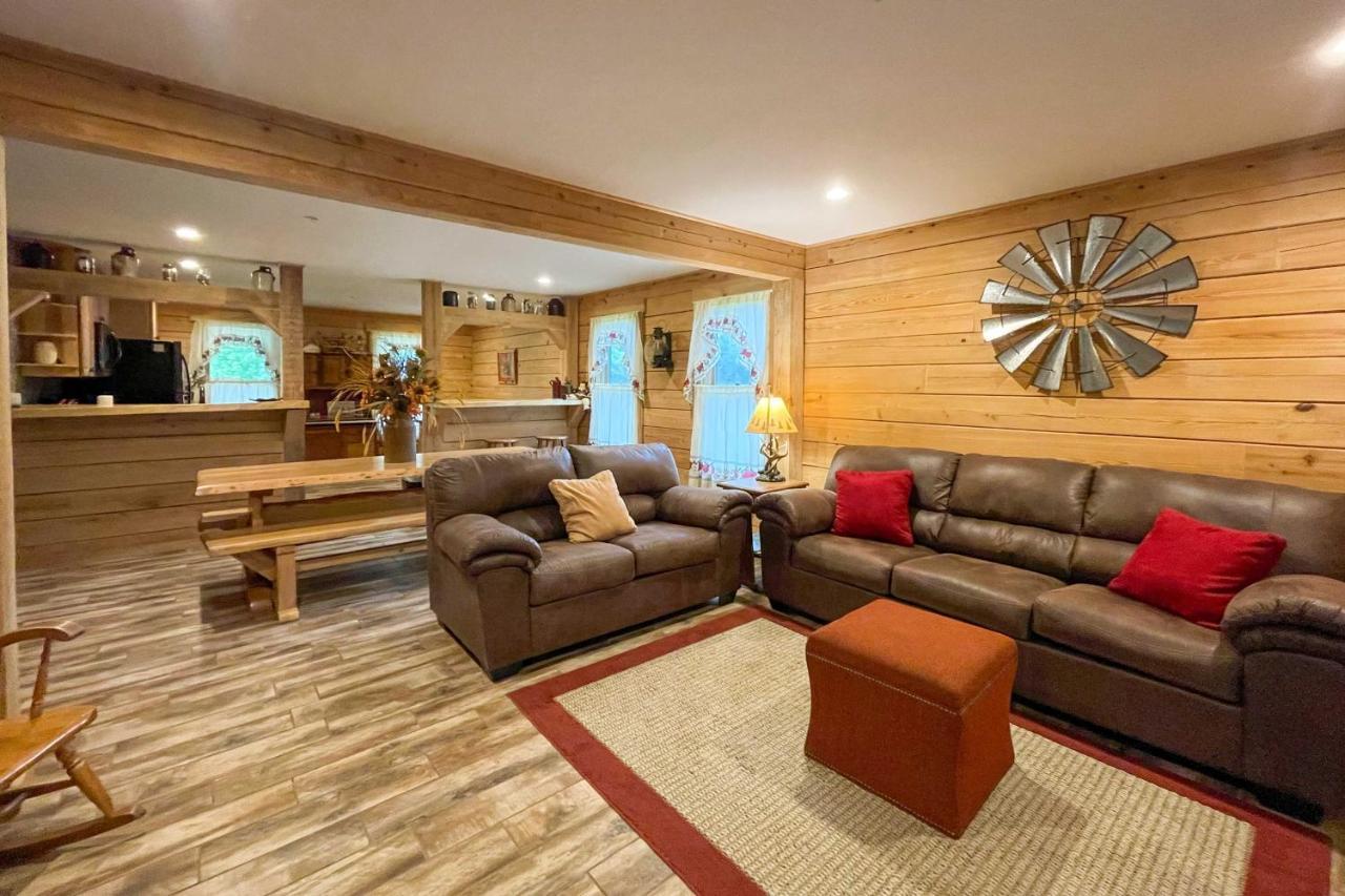 Quiet Hollister Cabin Walk To Lake Taneycomo Bagian luar foto